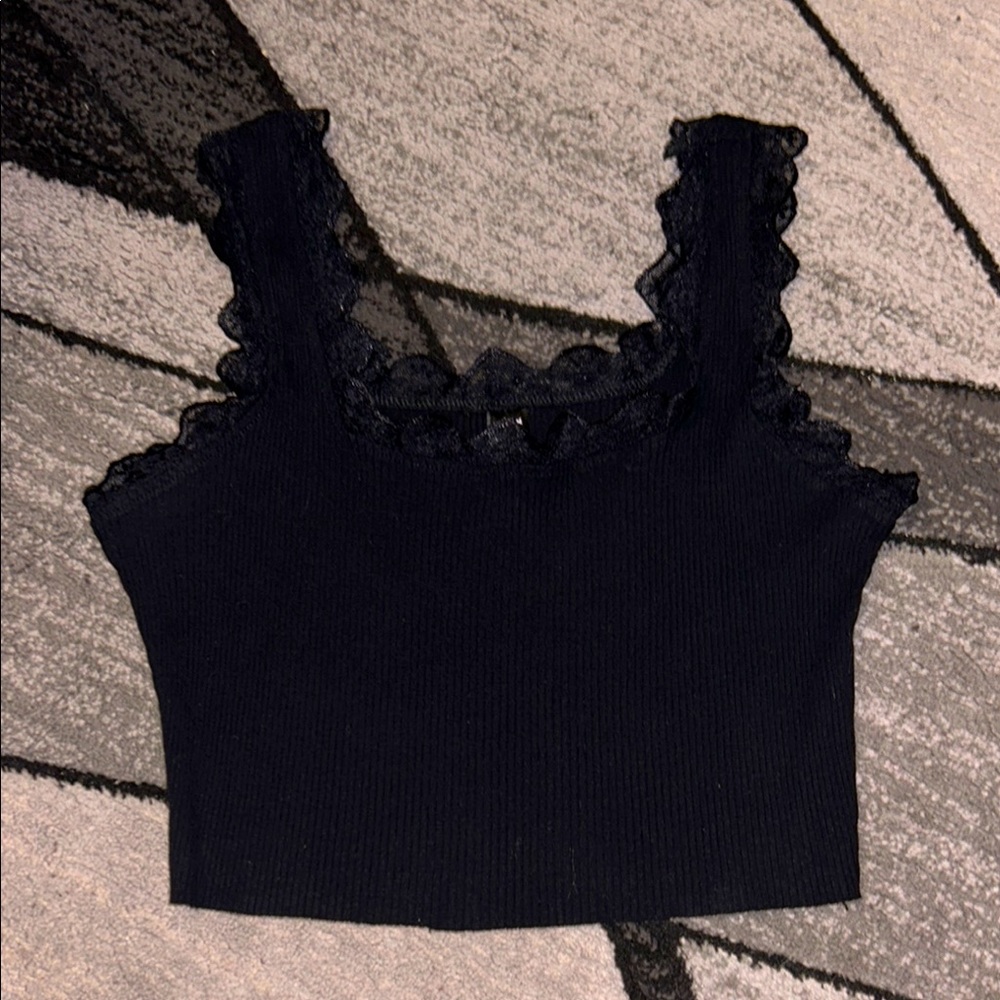 SHEIN Black Ruffled Crop Tank Top